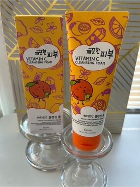 💖✨ Esfolio Vitamin C Cleansing Foam 150g Factory Sealed New K-Beauty 💖✨3 for $15